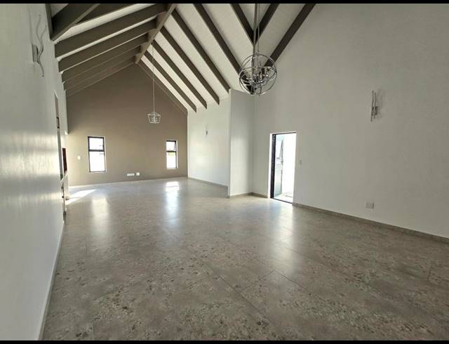 3 BEDROOM HOUSE FOR SALE IN BRITANNIA BAY